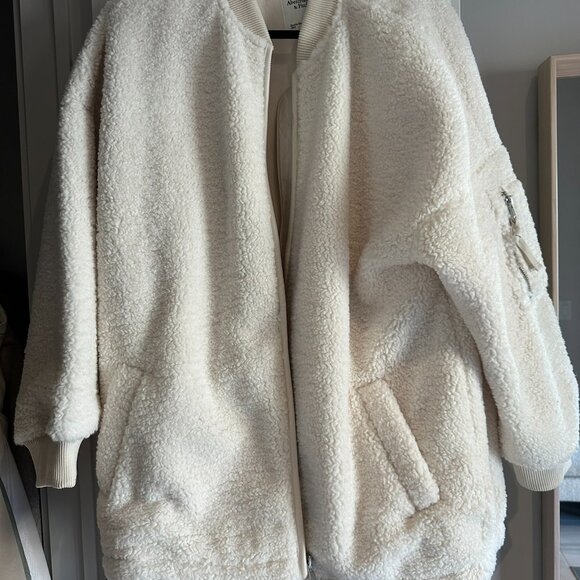 Abercrombie Oversized Sherpa Bomber Jacket, Cream, XL - Picture 4 of 4